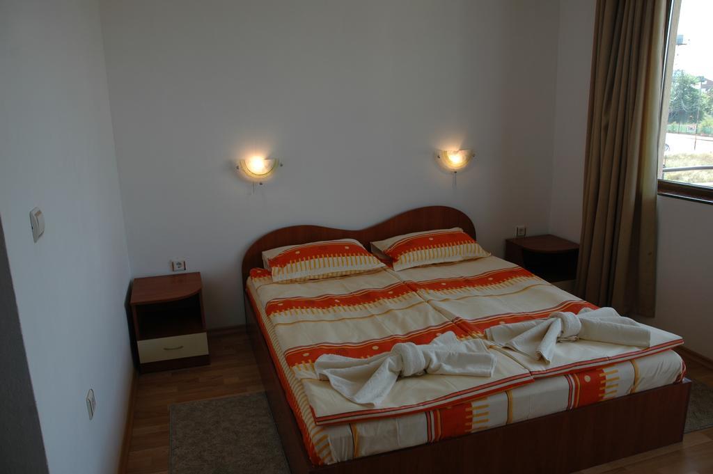 Hotel Strinava Primorsko Eksteriør billede