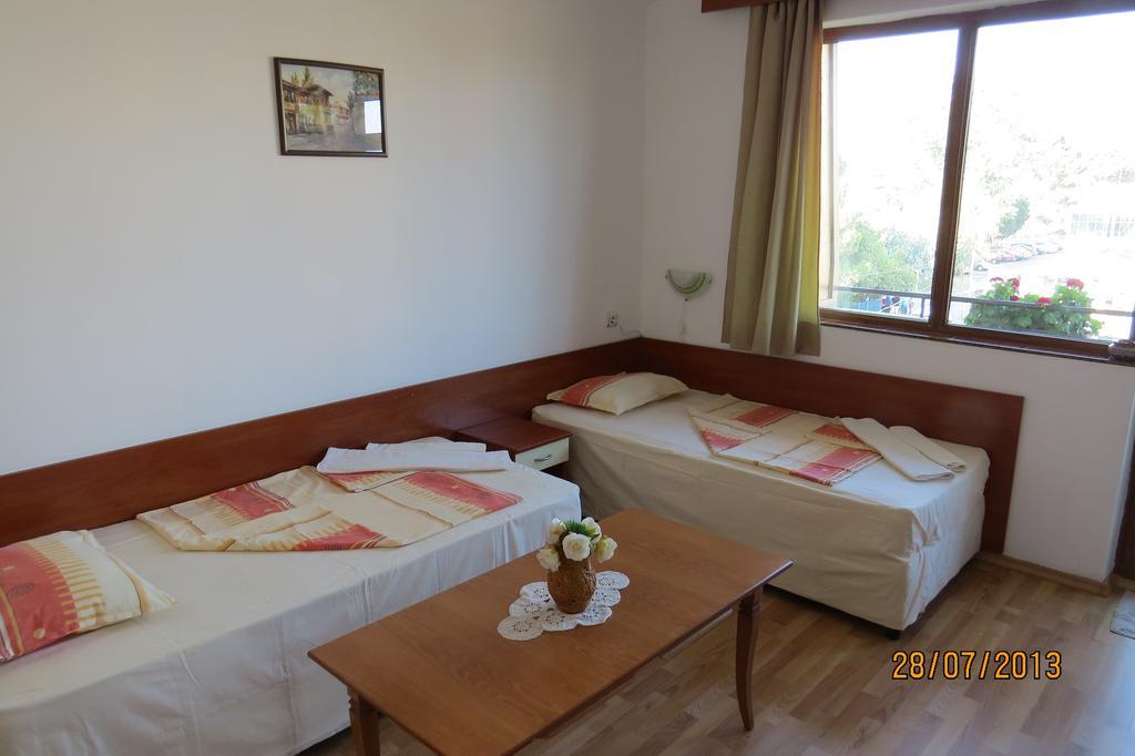 Hotel Strinava Primorsko Eksteriør billede